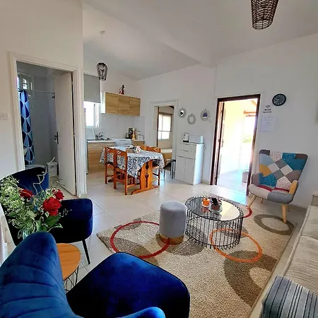 Andria * Periszteróna