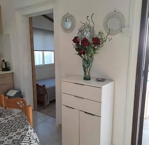 Semesterbostad Andria *