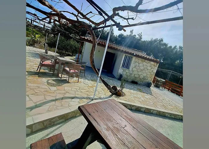 Semesterbostad Andria