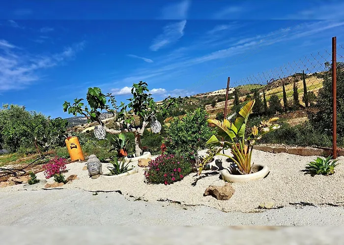 Semesterbostad Andria *