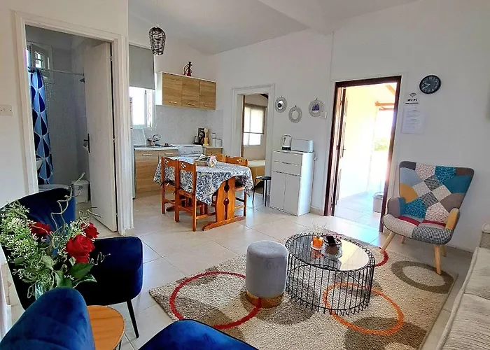 Andria * Peristerona (Paphos)