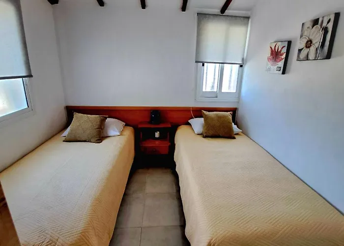 Casa de Férias Andria Peristerona (Paphos)